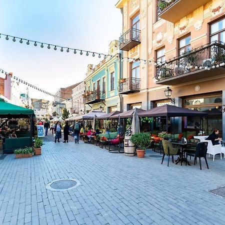 Apartamento Wehost Cozy Nest Tiflis Exterior foto